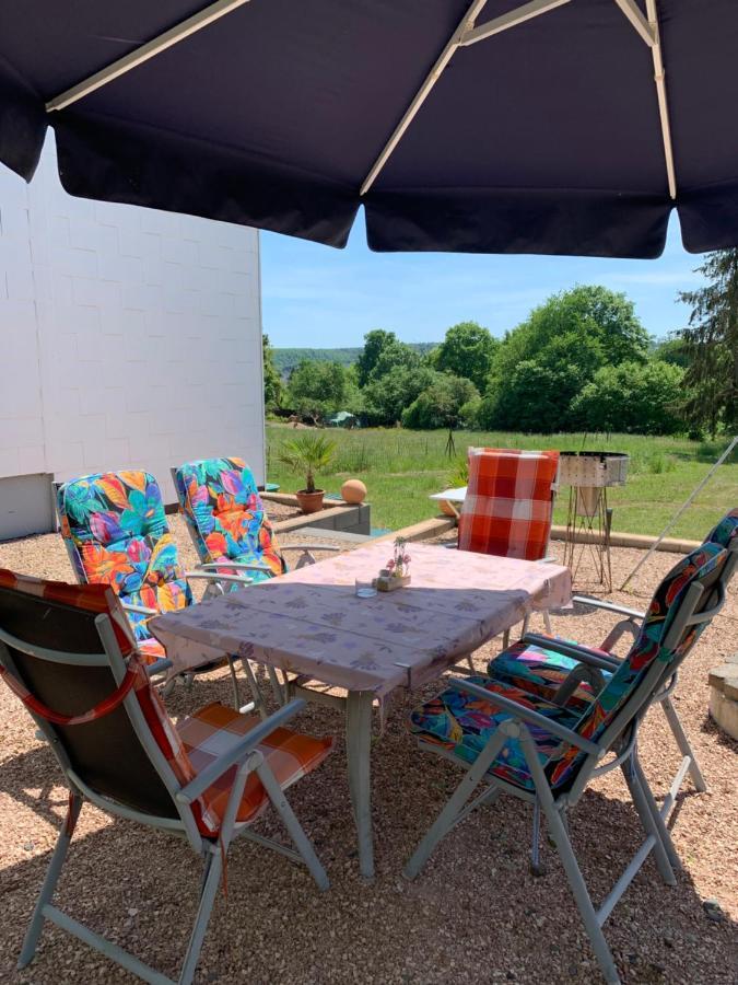Ferienwohnung Sunny - Moderne Ferienwohnung Im Gruenen In Saarbruecken-West Exteriör bild